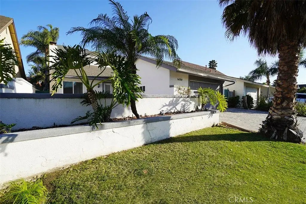 14722 Comet Street, Irvine