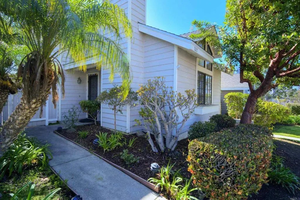 827 Skysail Avenue, Carlsbad