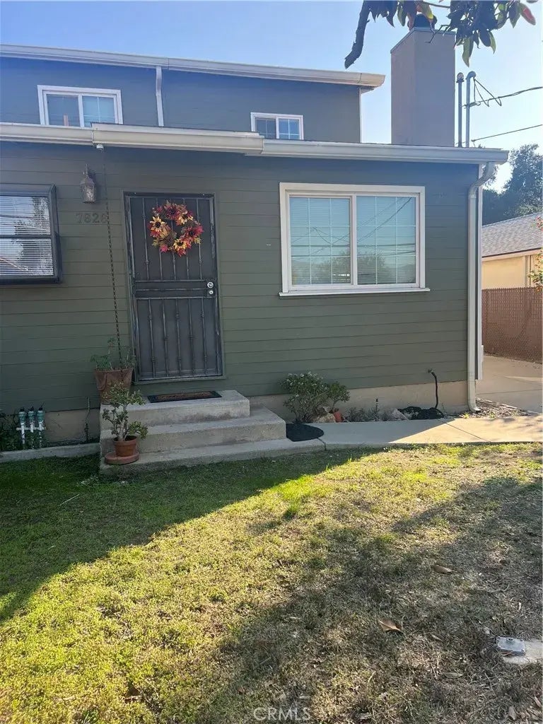 7626 Valmont Street, Tujunga