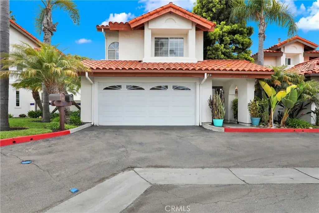 110 Del Gado Road 14, San Clemente