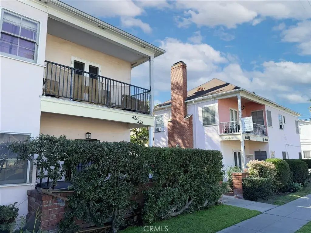 416-422 E Windsor Road, Glendale