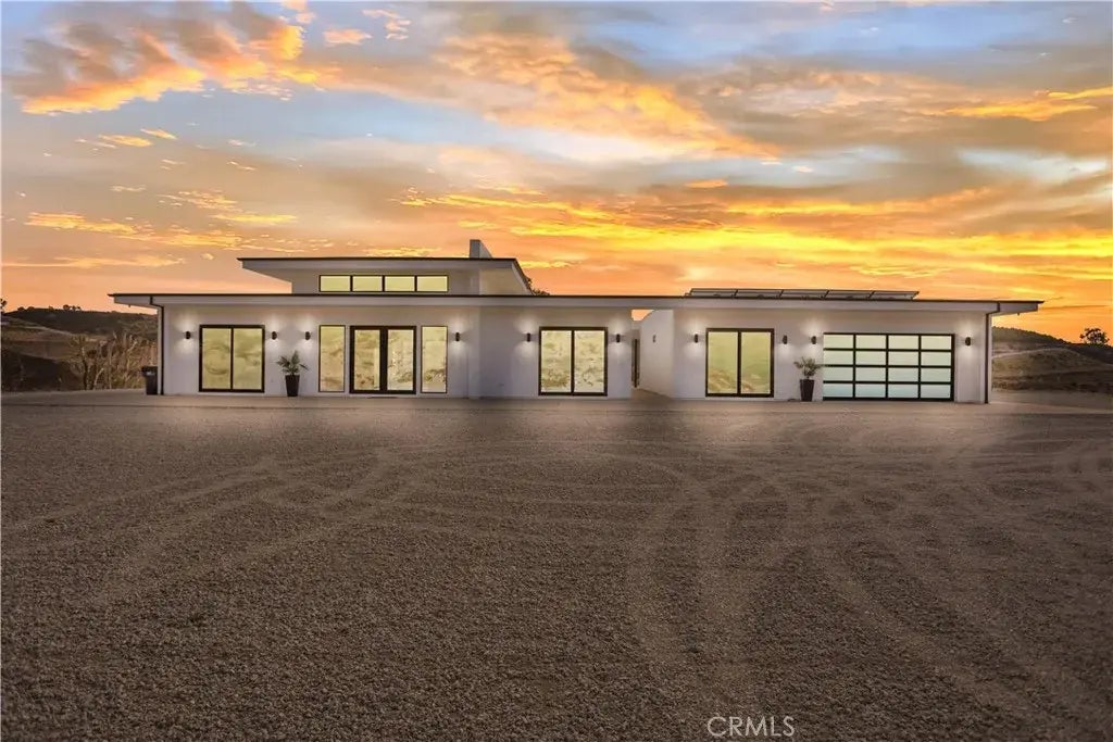 39832 Avenida Arizona, Temecula