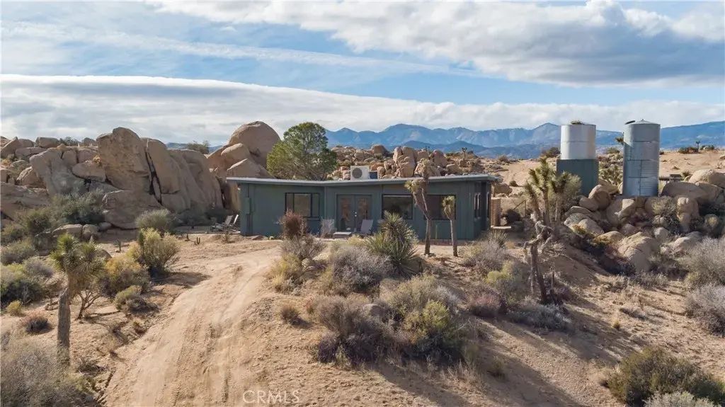 53577 Pipes Canyon Road, Pioneertown