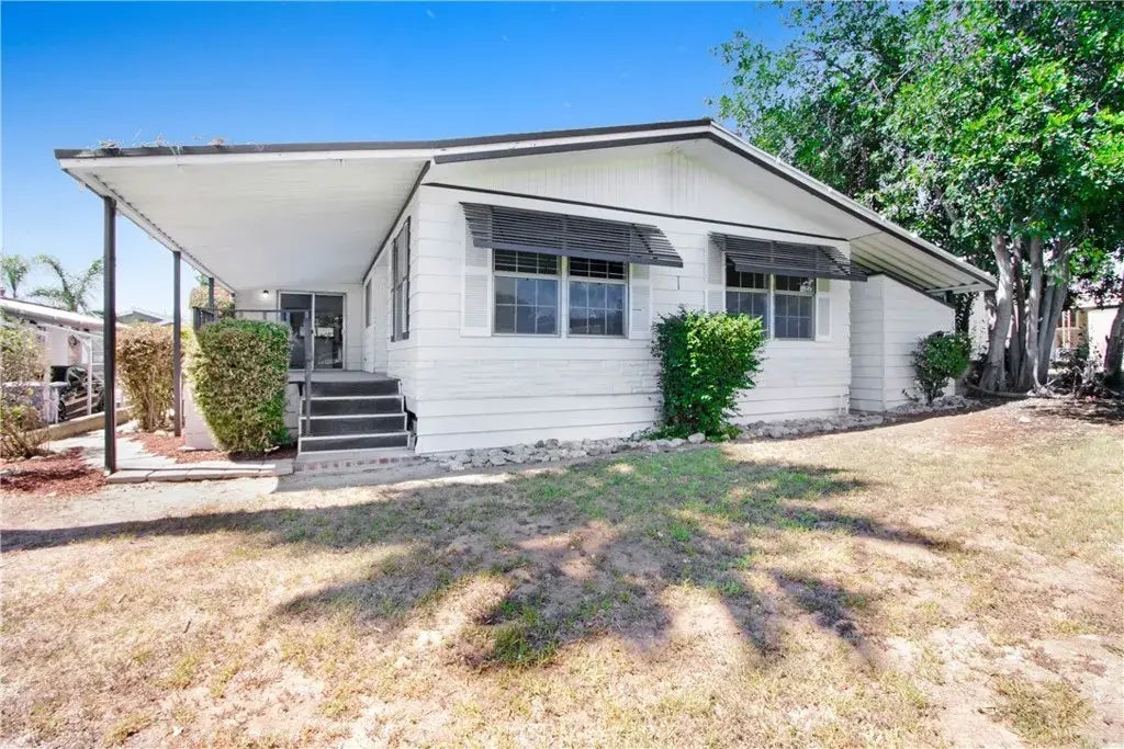 929 E Foothill 72, Upland