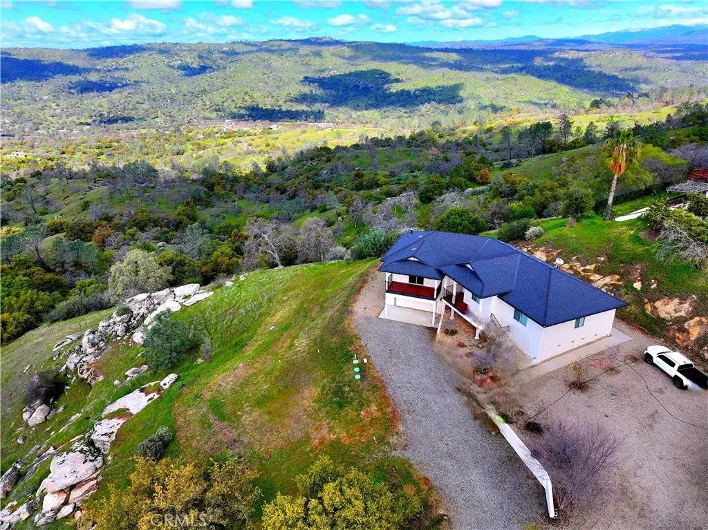 41015 Lilley Mountain Dr, Coarsegold