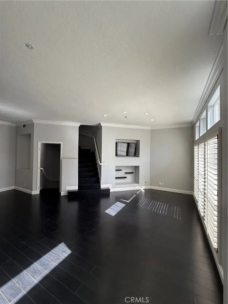 7 Salviati Aisle, Irvine