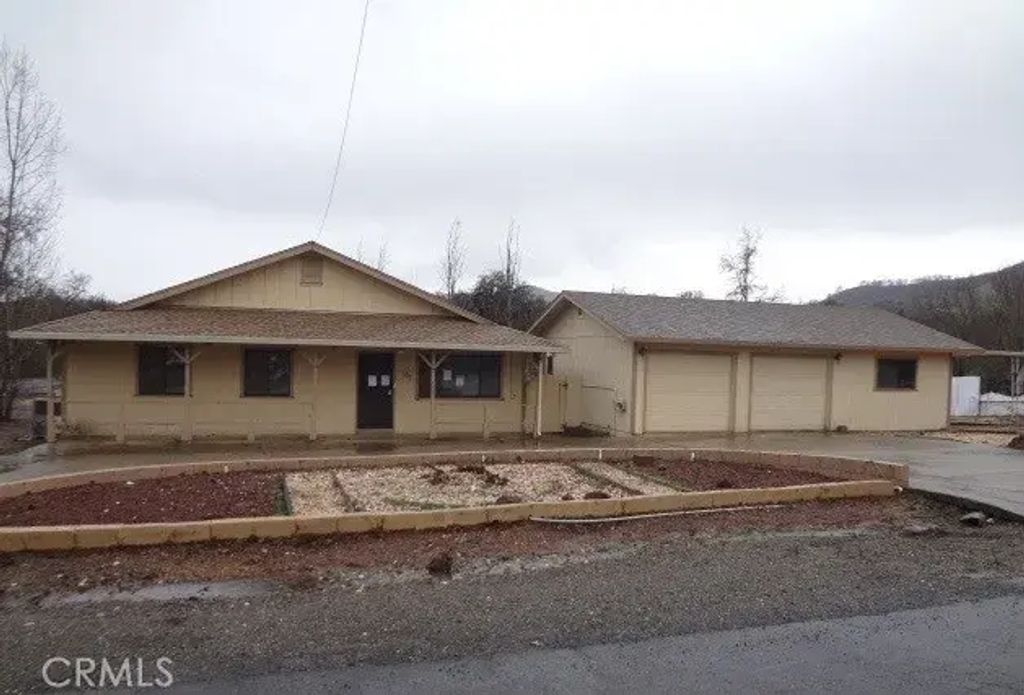 101 Dixon Drive, Lakeport