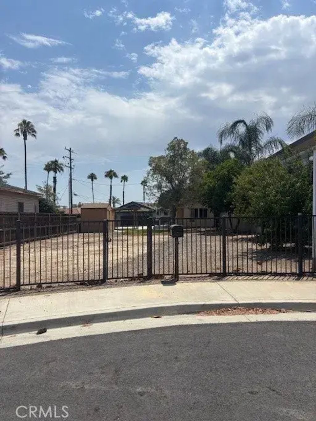 111 N Victoria Avenue, Corona
