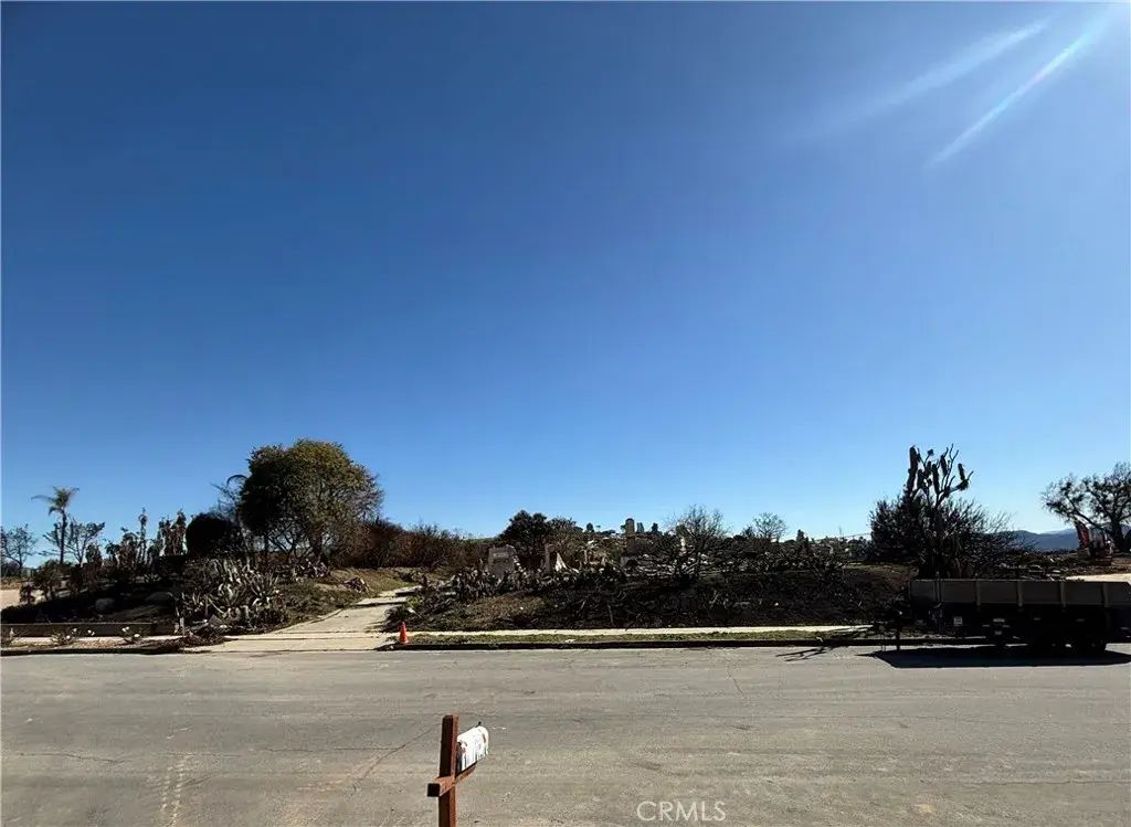 3130 Old Coach, Camarillo