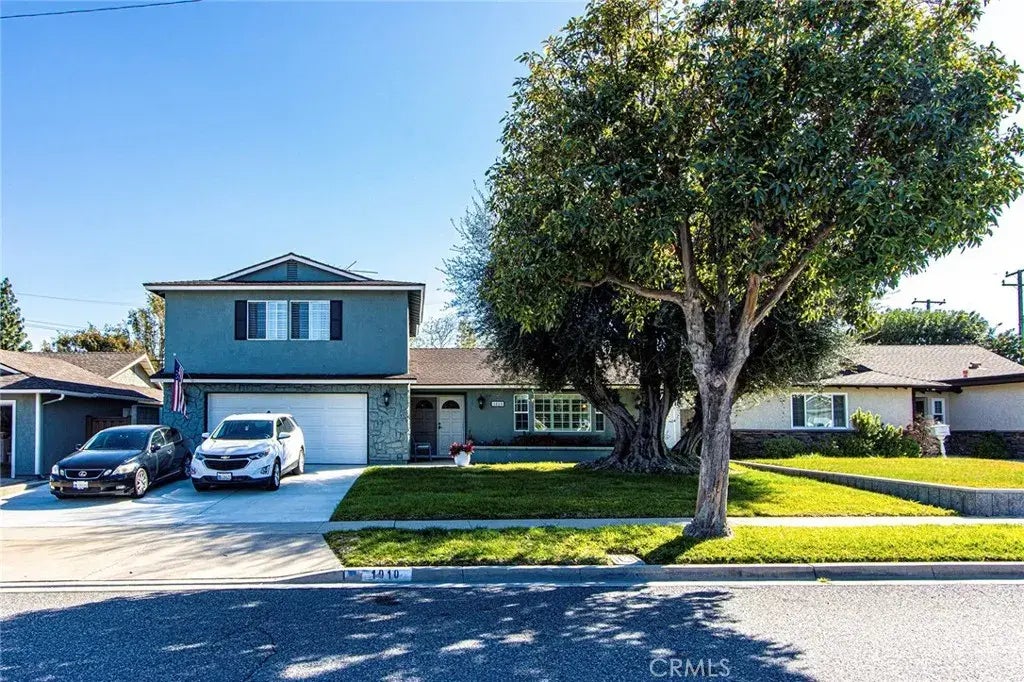 1010 Huggins Avenue, Placentia