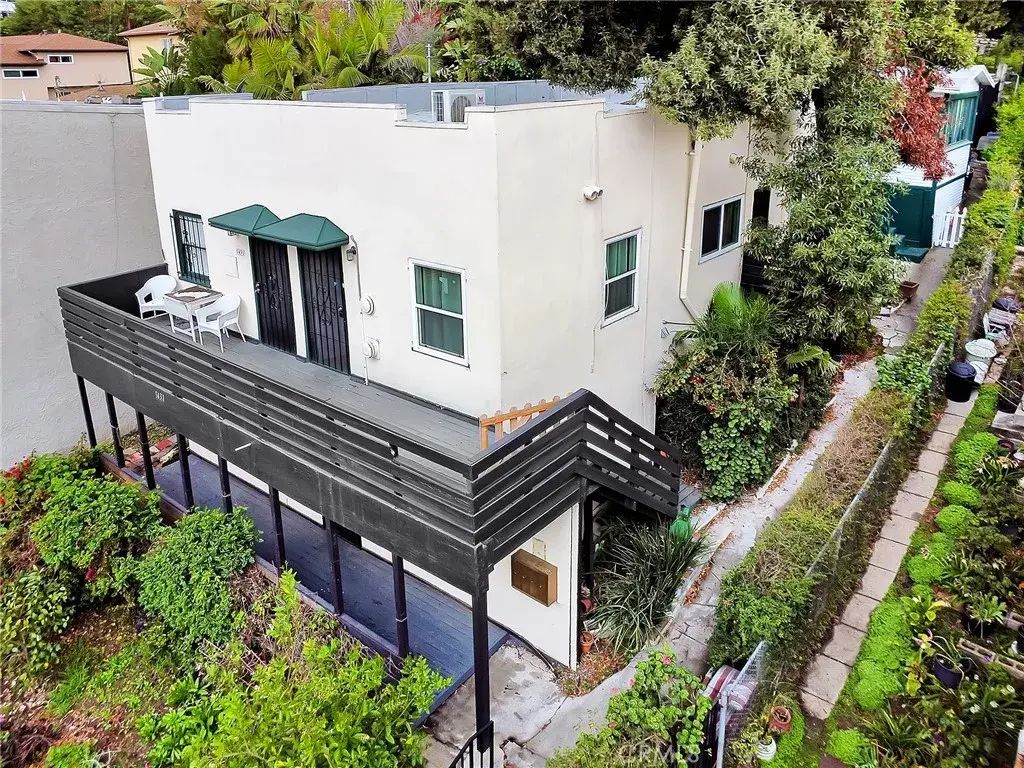 1431 Silver Lake Boulevard, Silver Lake