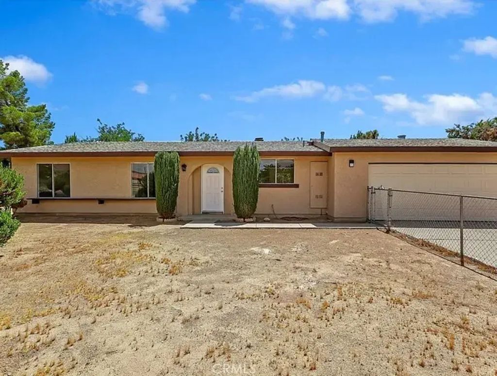 21215 Multnomah Road, Apple Valley