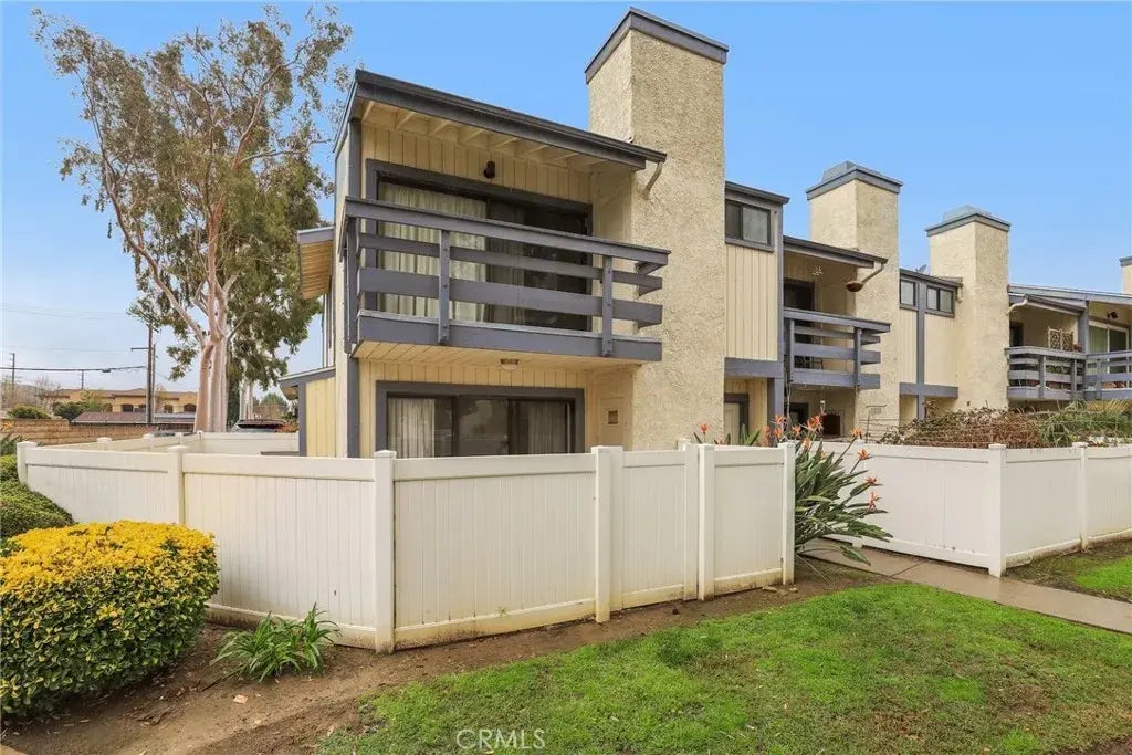 4363 Alamo Street, Simi Valley