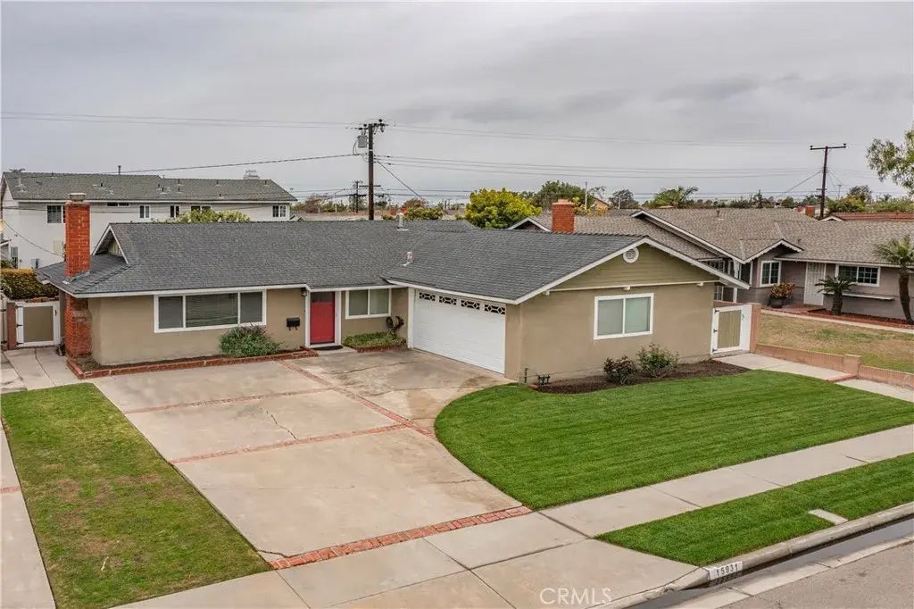 15931 Puritan Circle, Huntington Beach