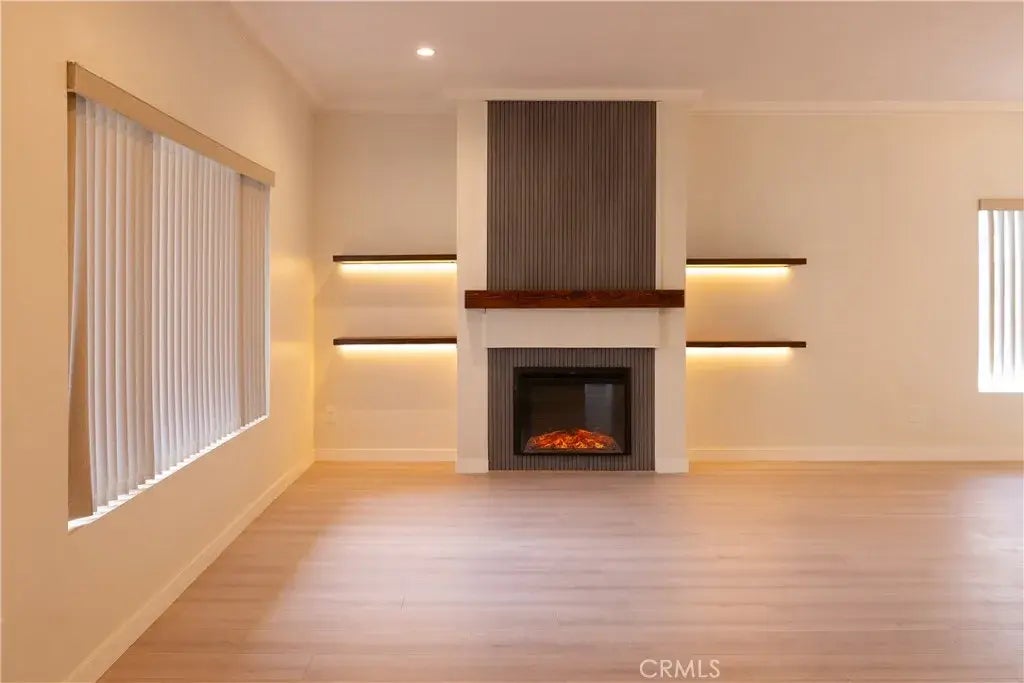 234 N Kenwood Street 202, Glendale