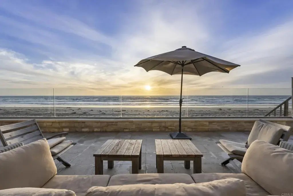 2418 Ocean Front, Del Mar