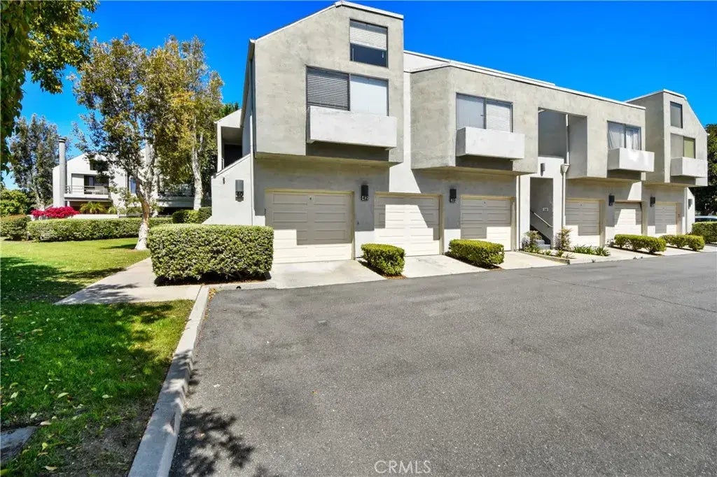 5744 E Creekside Avenue 42, Orange