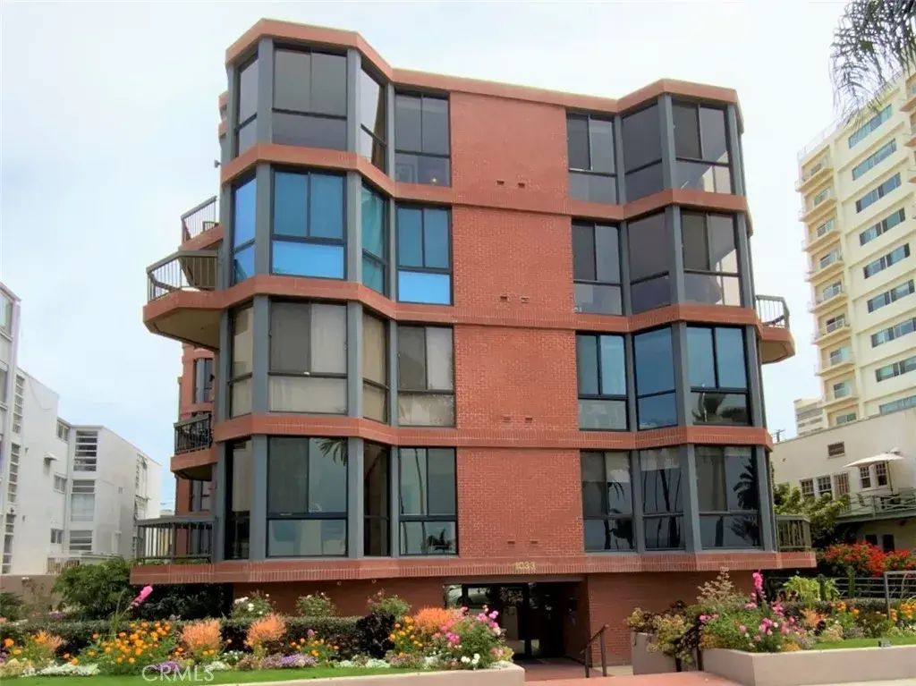 1033 Ocean Avenue 401, Santa Monica