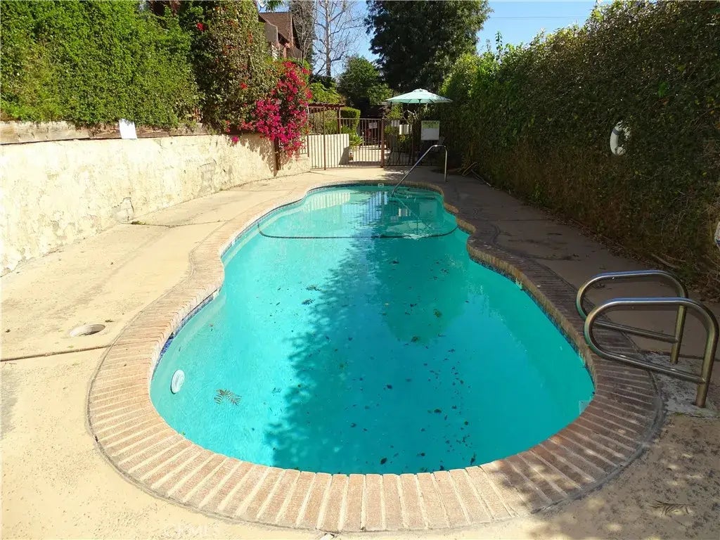 9350 Moonbeam Avenue 7, Panorama City