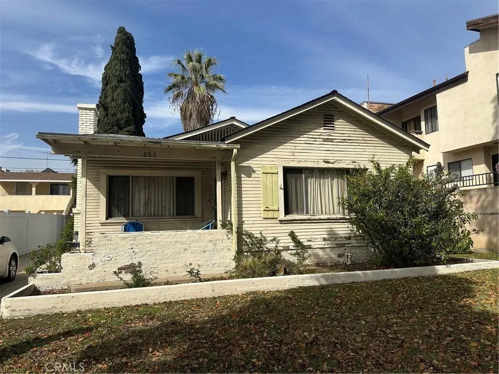 353 Myrtle Street, Glendale