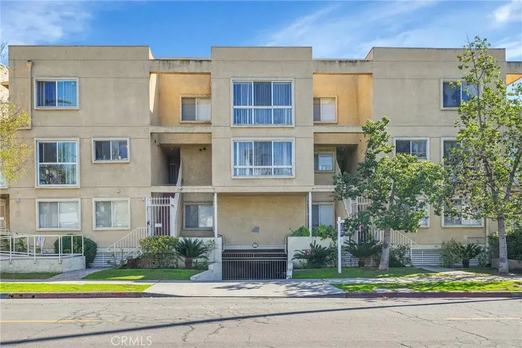 108 W Maple Street 7, Glendale