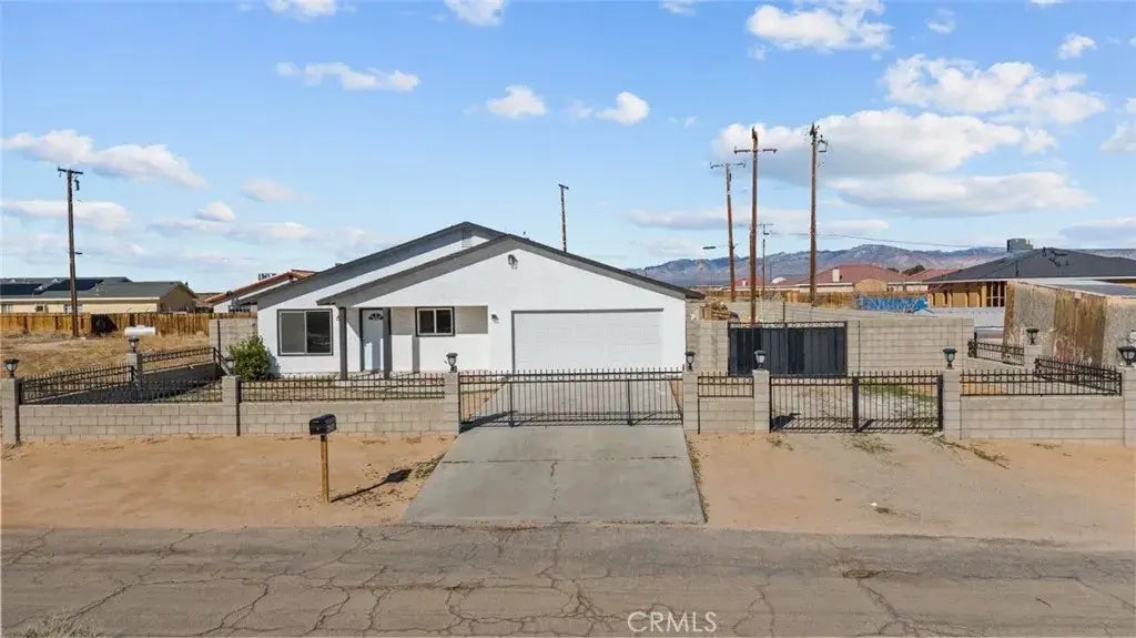 20401 Neuralia Road, California City