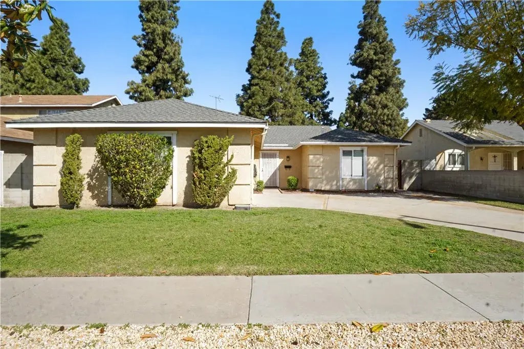 1921 E Cortney Way, Anaheim