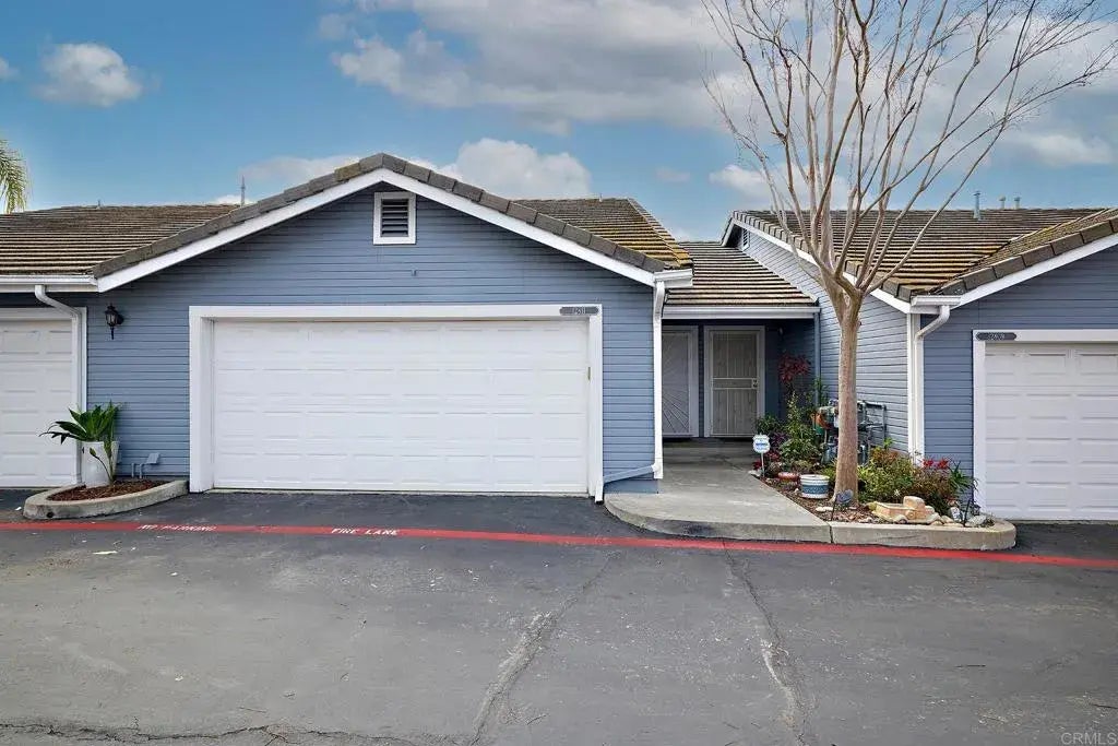 12811 Carriage Heights Way, Poway