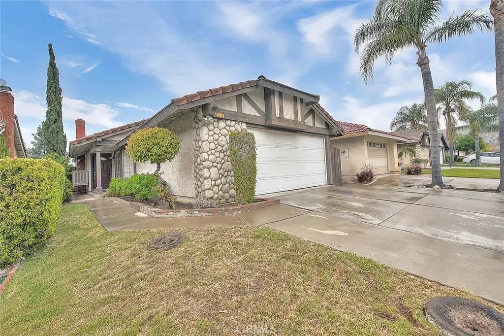 14524 Mountain High Drive, Fontana