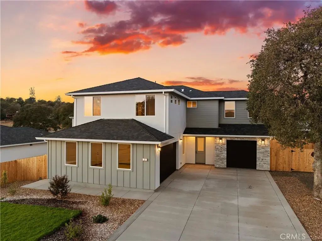 3 Thunder Rock Road, Oroville