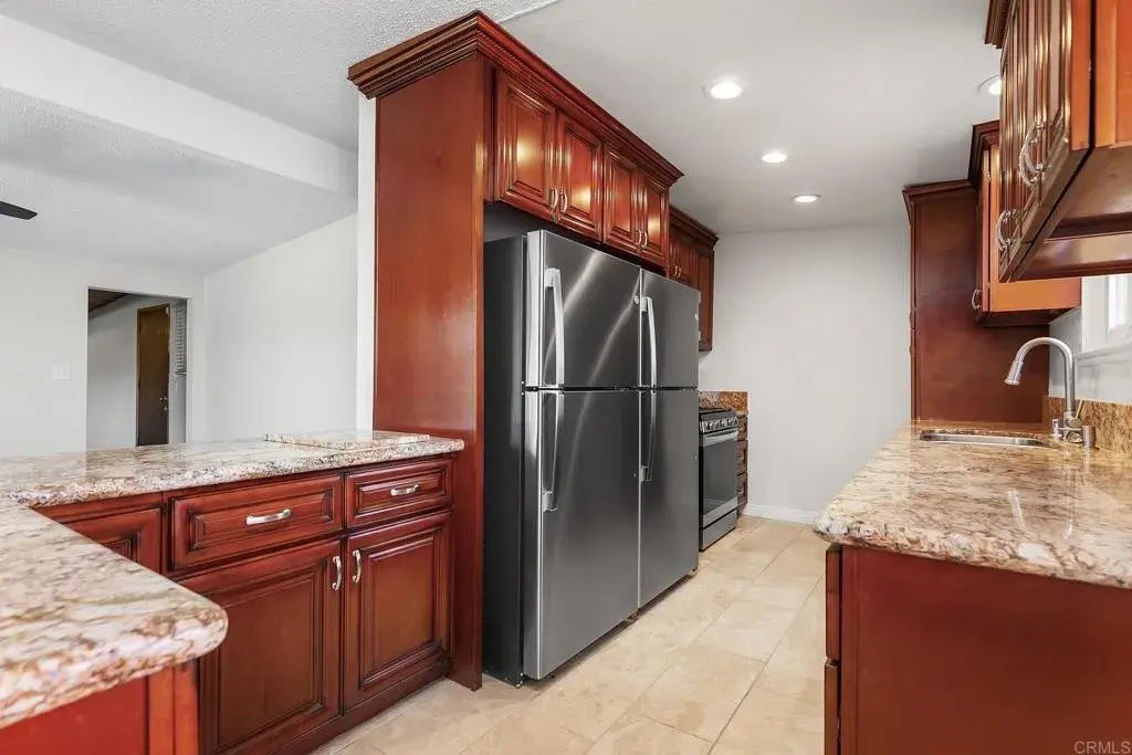 129 S Ivory Ave, El Cajon