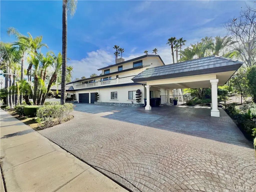 870 Encanto Street, Corona