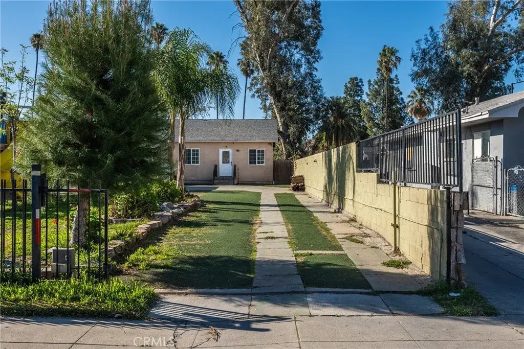 149 E 4th Street, San Bernardino