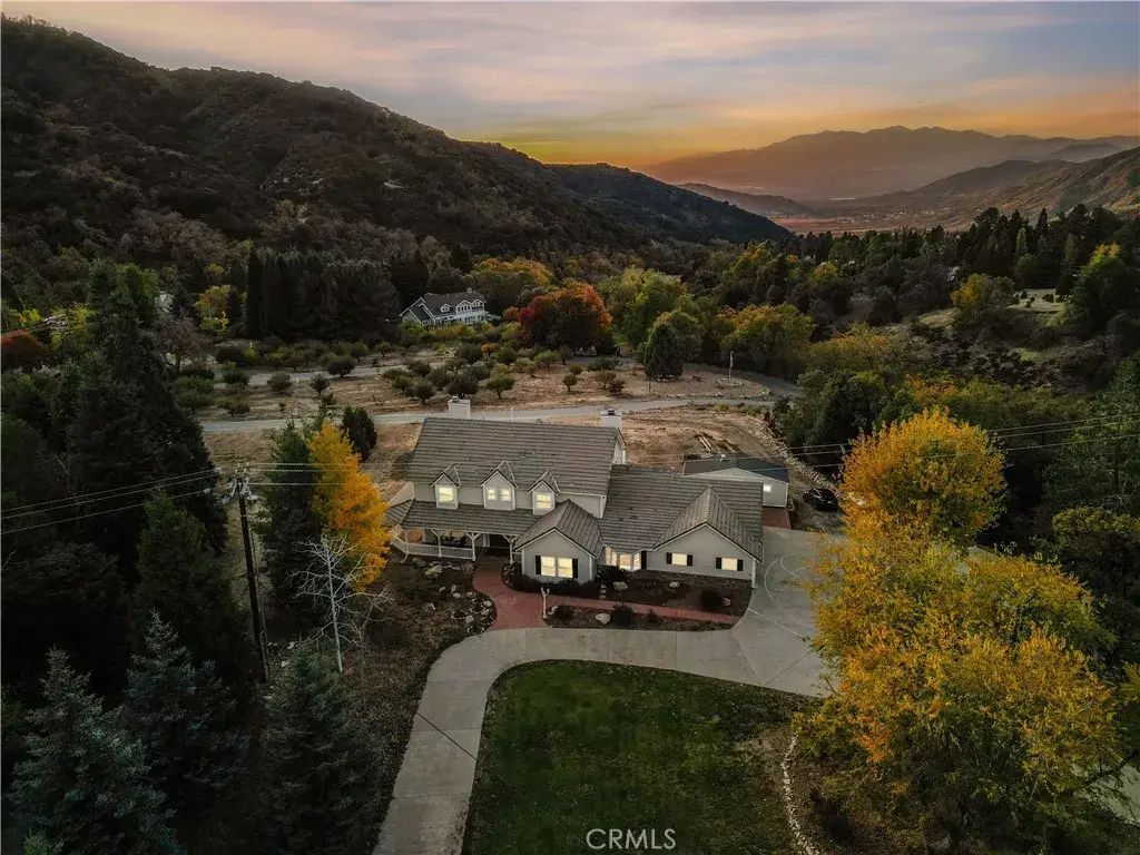 39327 Oak Glen Road, Oak Glen