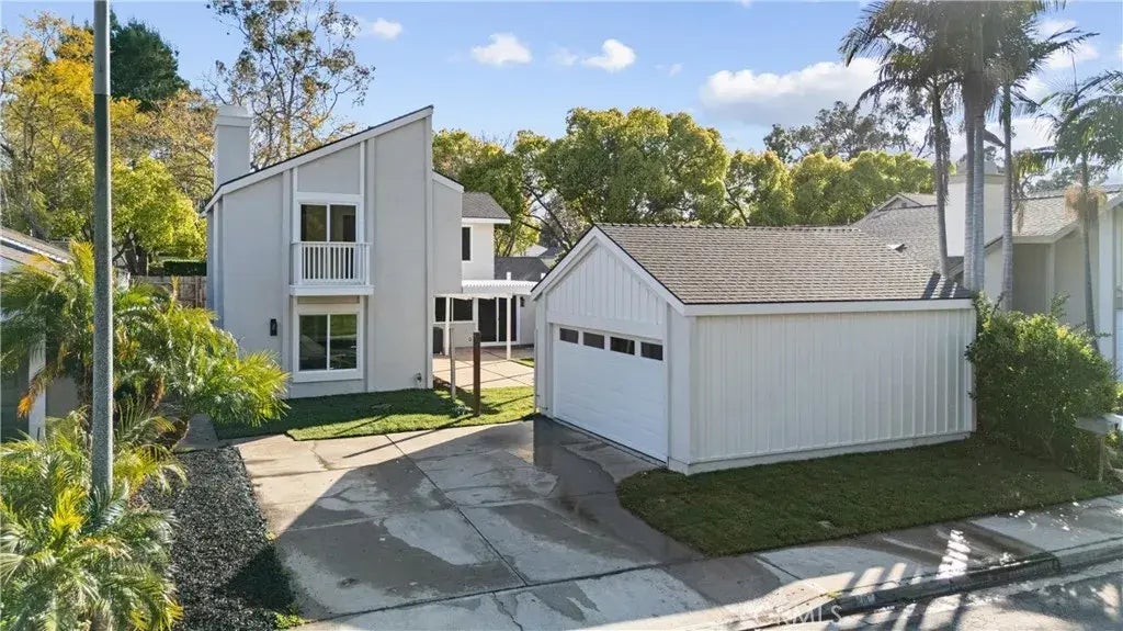 10 Banyan Tree, Irvine