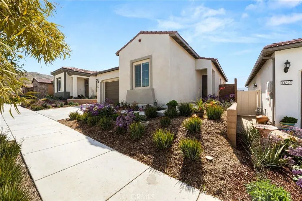 11907 Greenpeak Street, Corona