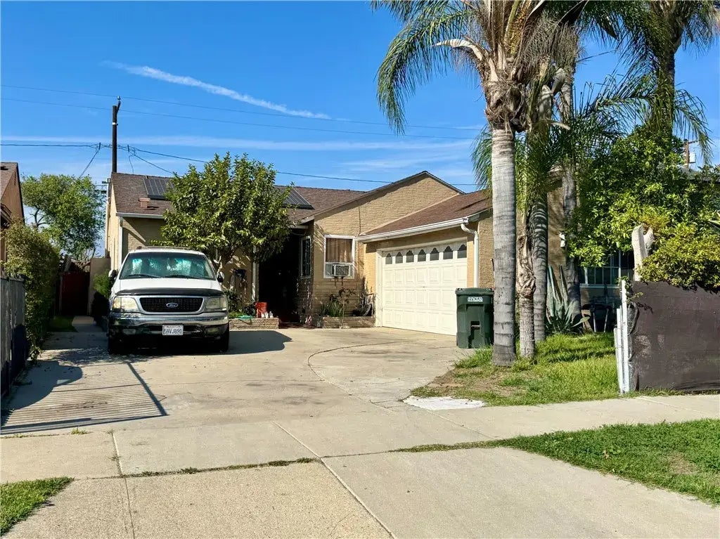 3509 Greenglade Avenue, Pico Rivera