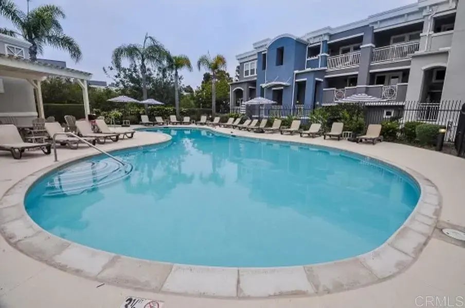 3544 Shoreline Bluff Lane, 