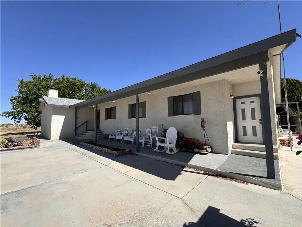 35648 Mountain View Road, Hinkley