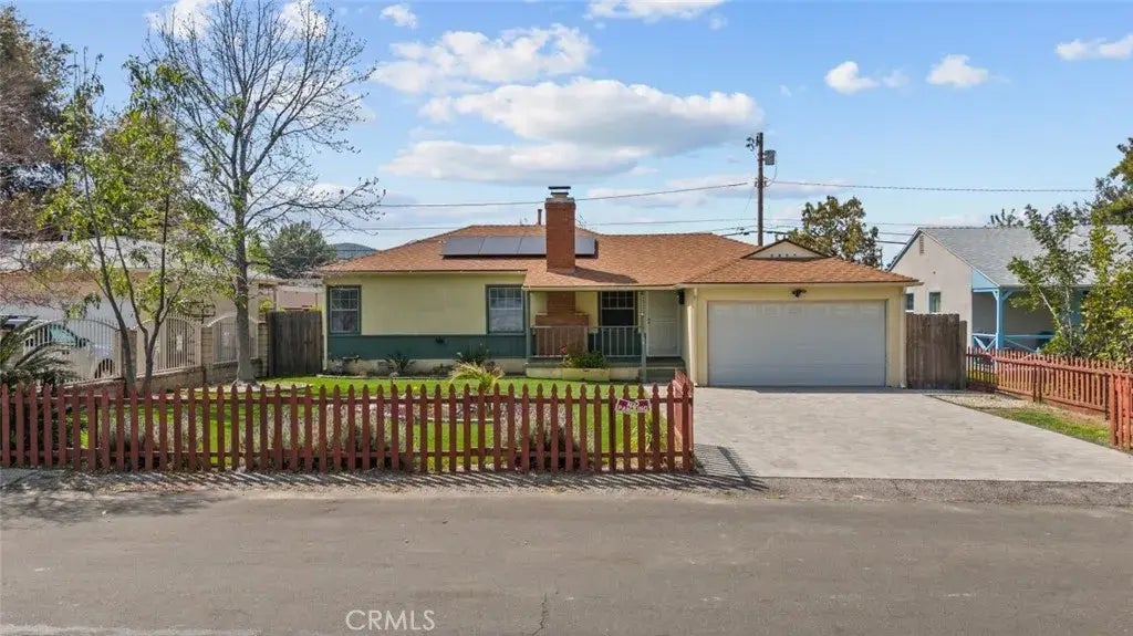 10327 Odell Avenue, Sunland