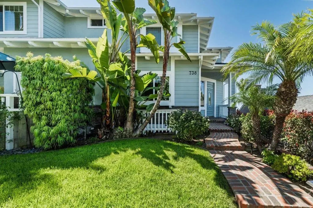 738 Cornish Drive, Encinitas