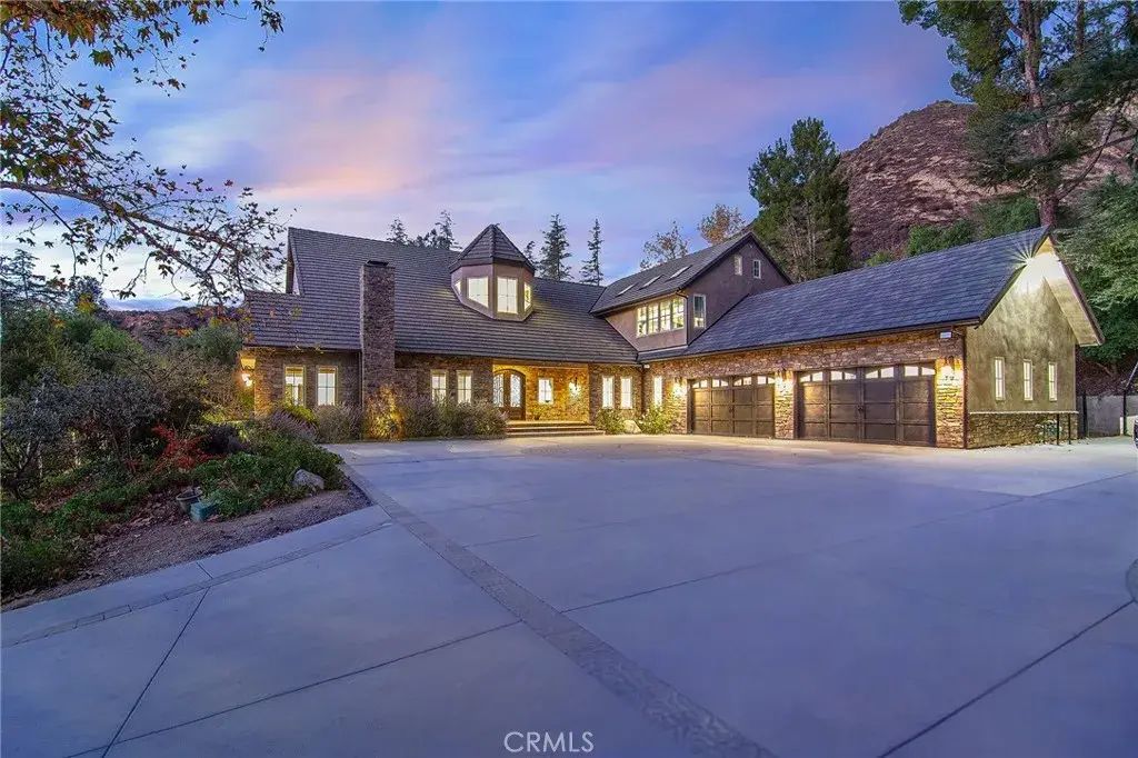 28600 Wagon Road, Agoura Hills