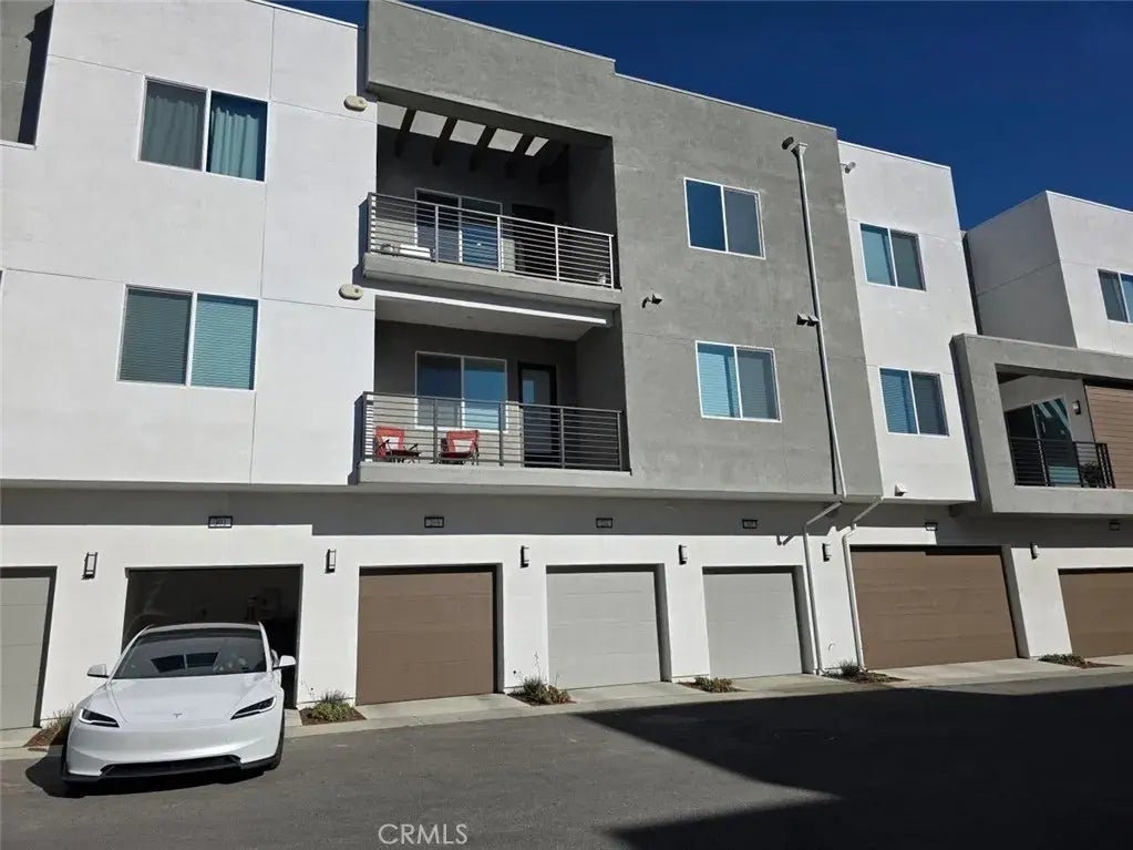 26729 Greylock Lane 301, Valencia