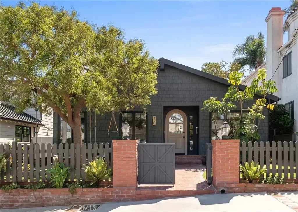 720 36th Street, Manhattan Beach