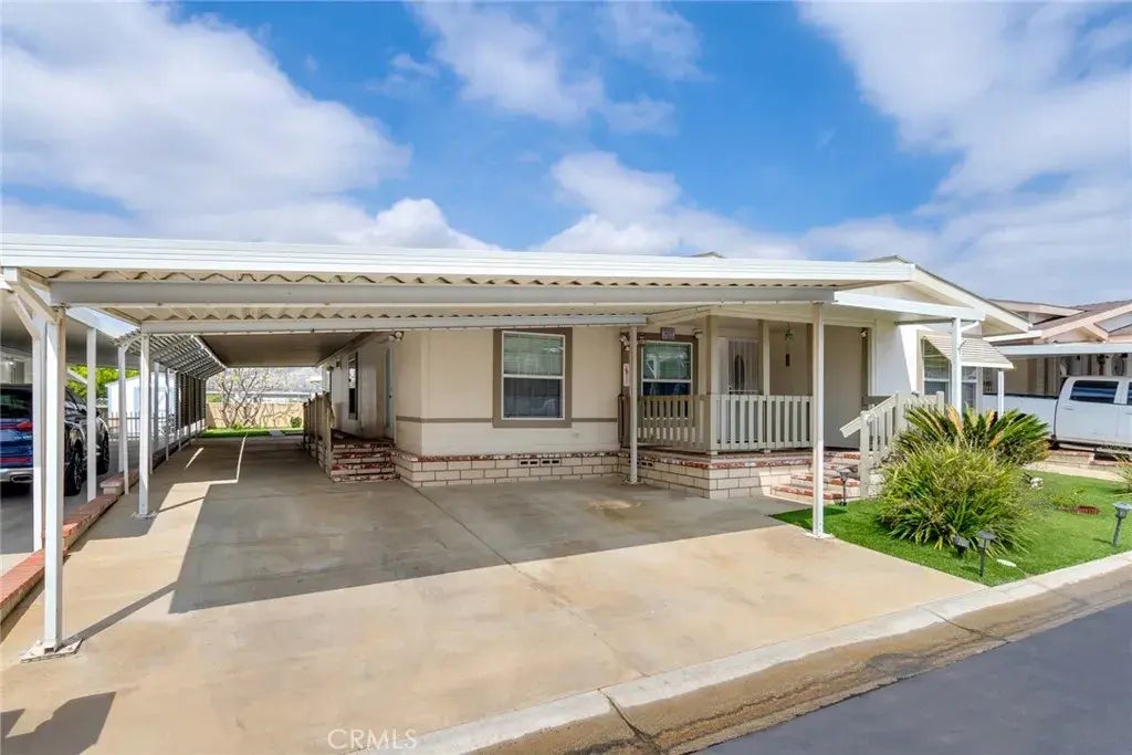 3500 Buchanan 193, Riverside