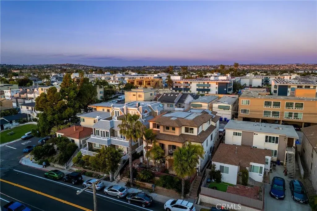 3875 Riviera Drive, CROWN POINT