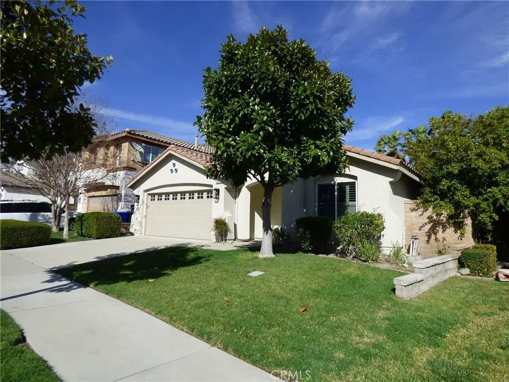 6055 Medinah Street, Fontana