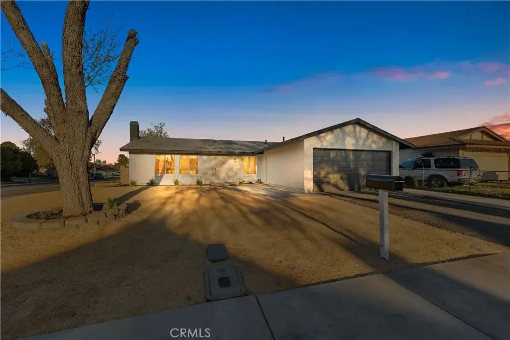 42842 Willow West Court, Lancaster