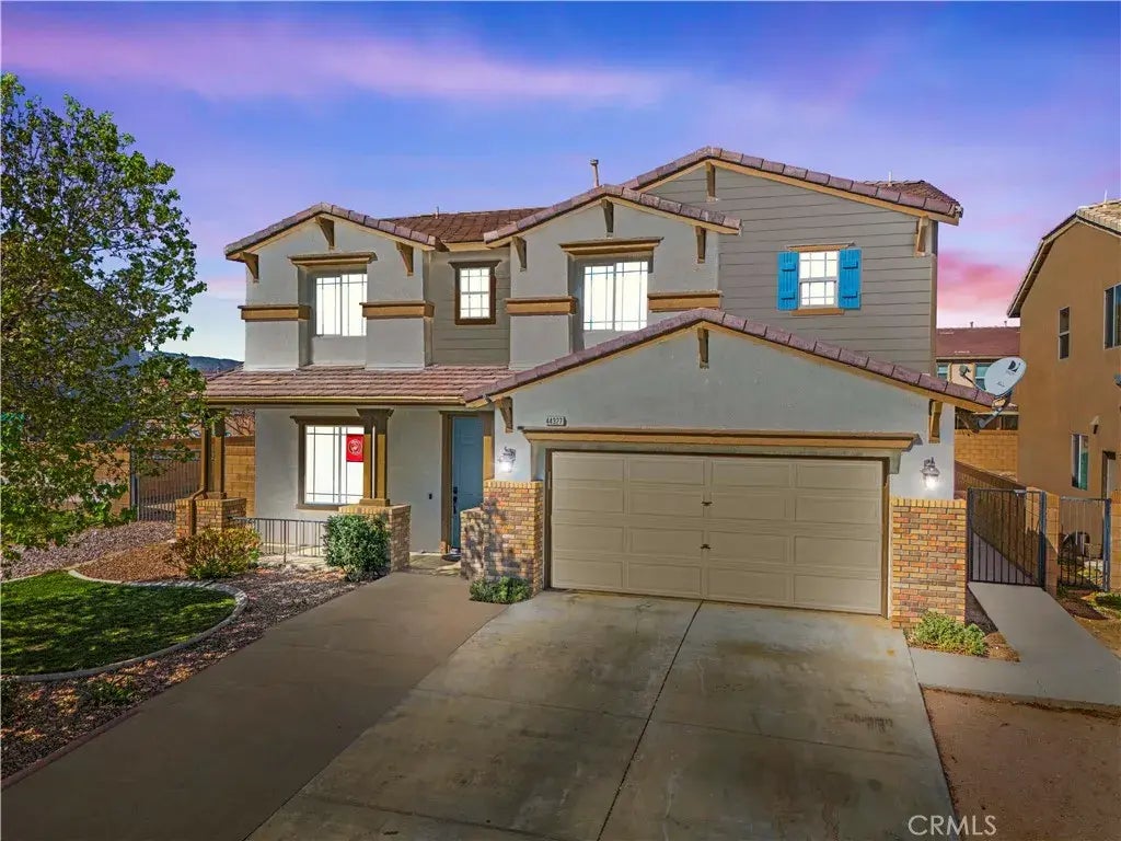 44327 Dusky Willow Street, Lancaster