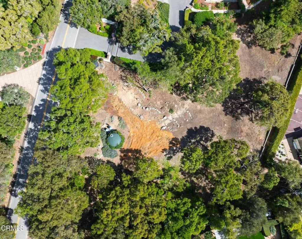 1297 E Mountain, Montecito